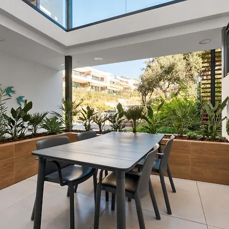 Casa Vener Ref #87 *